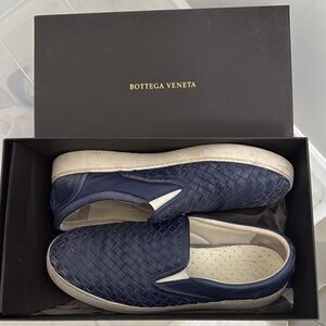 Bottega Veneta Blue Loafers with Woven Texture